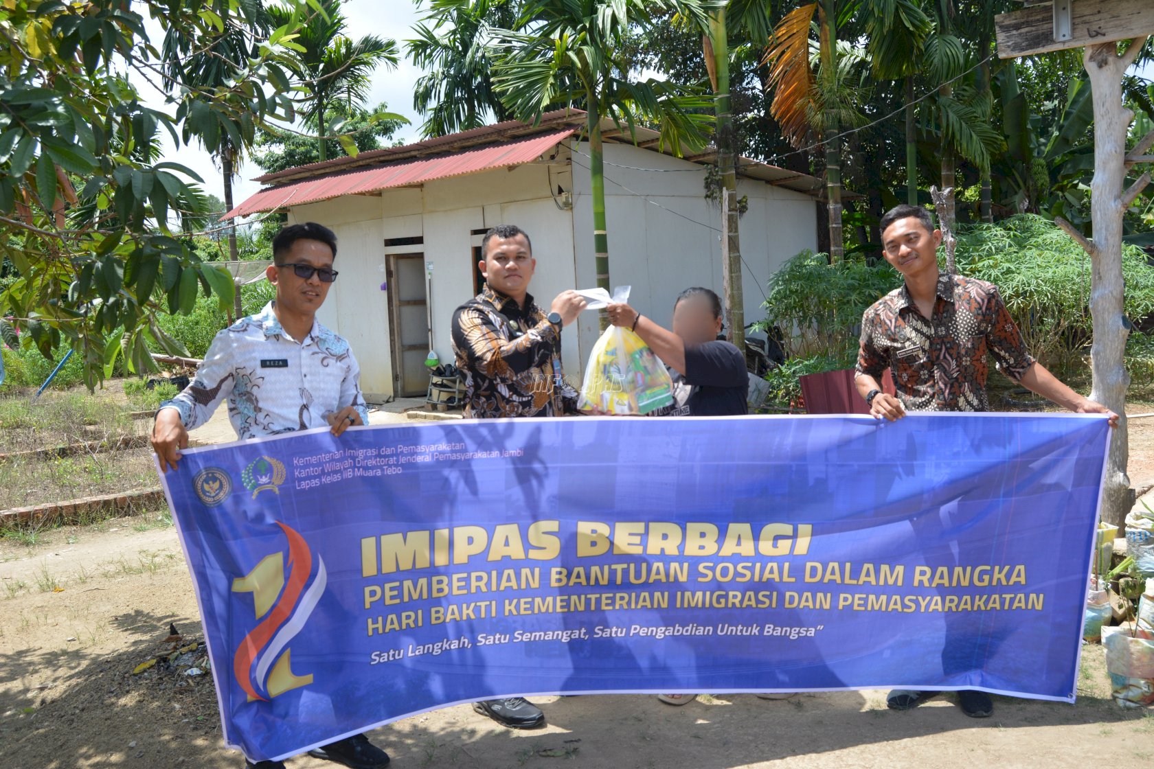 Semarak Hari Bakti Kemenimipas, Lapas Muara Tebo Tebar Kebahagiaan Lewat Aksi Sosial imipas Berbagi