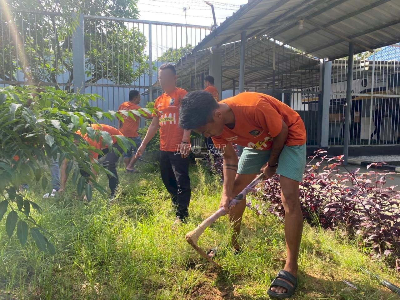 Kalapas Narkotika Karang Intan Arahkan Tim Kebersihan Perkuat Penataan Lingkungan Lapas