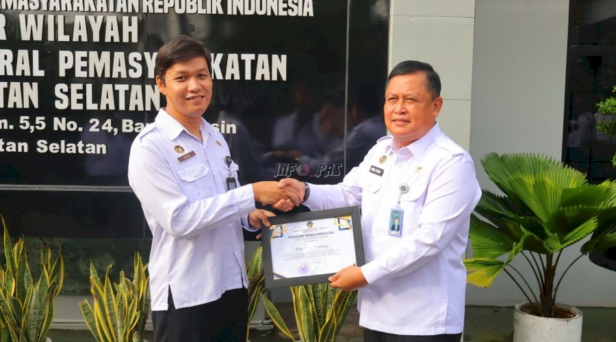 Apresiasi Kinerja, Kanwil Ditjenpas Kalsel Beri Penghargaan Petugas Berprestasi