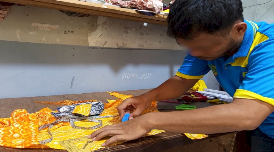 Tas Sasirangan Lapas Kotabaru Tampil Berkualitas lewat Ketelitian Proses Pola dan Penjahitan 