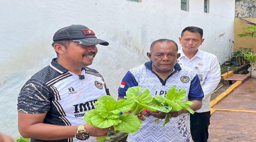 Panen di LPKA Kupang, Kanwil Ditjenpas NTT Perkuat Pembinaan Kemandirian dan Dukung Ketahanan Pangan