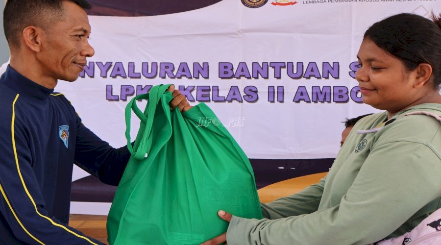 Pemasyarakatan Hadir dan Peduli, LPKA Ambon Salurkan Bantuan untuk Warga Sekitar