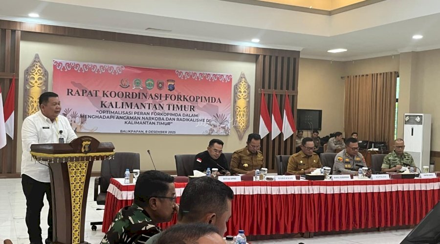 Kakanwil Ditjenpas Kaltim Paparkan Pembinaan di Lingkungan Pemasyarakatan pada Rakor Forkopimda Kaltim Tahun 2025