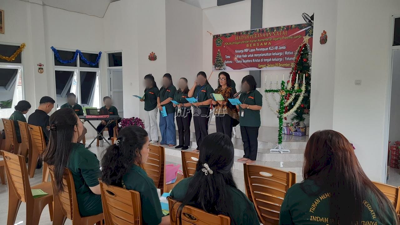 Ibadah Natal Hangatkan Suasana Lapas Perempuan Jambi, Bangun Harapan Warga Binaan