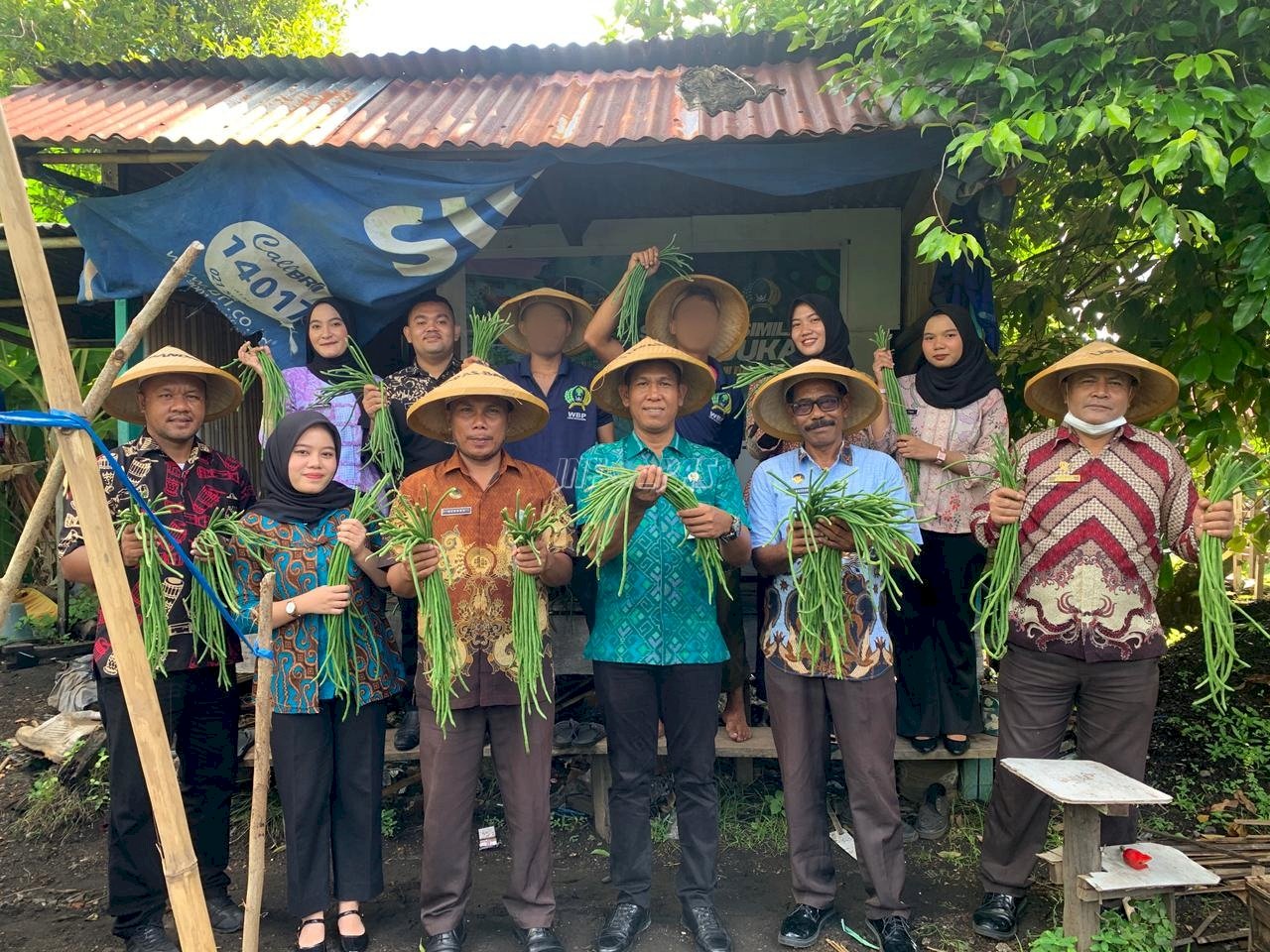 Lagi, Lapas Bandanaira Panen 60 Ikat Kacang Panjang Hasil Pembinaan Warga Binaan