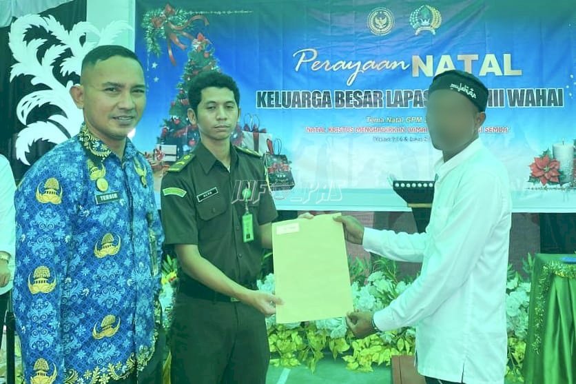 Momen Spesial Perayaan Natal Lapas Wahai, 1 Warga Binaan Hirup Udara Bebas