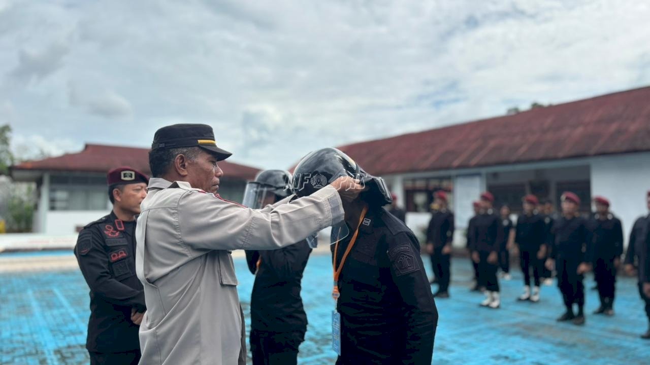 Perkuat Kesiapsiagaan Pengamanan Nataru, Lapas Atambua Apel Siaga dengan Polres Belu