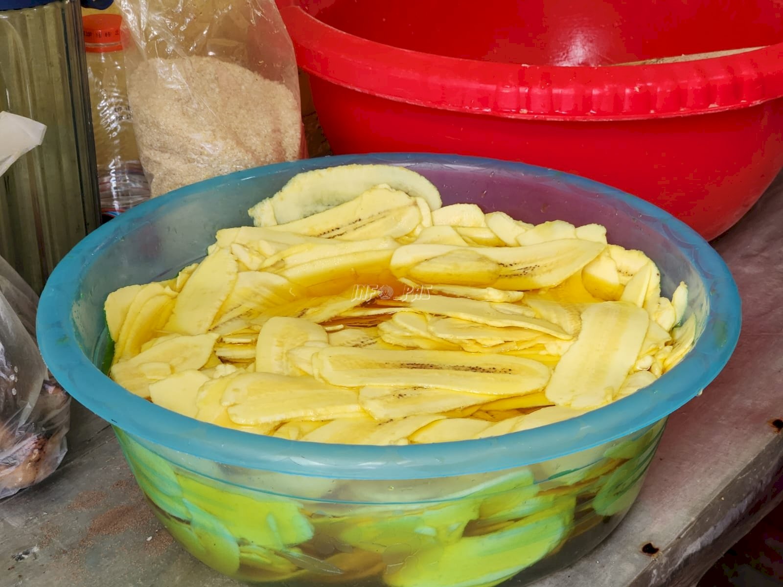 Manis Gurih Kemandirian, Warga Binaan Lapas Tual Produksi Keripik Pisang Bernilai Jual