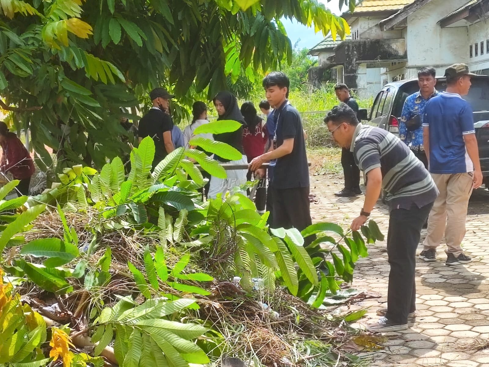 Jelang Libur Nataru, Bapas Jambi Gotong Royong Bersihkan Griya Abhipraya