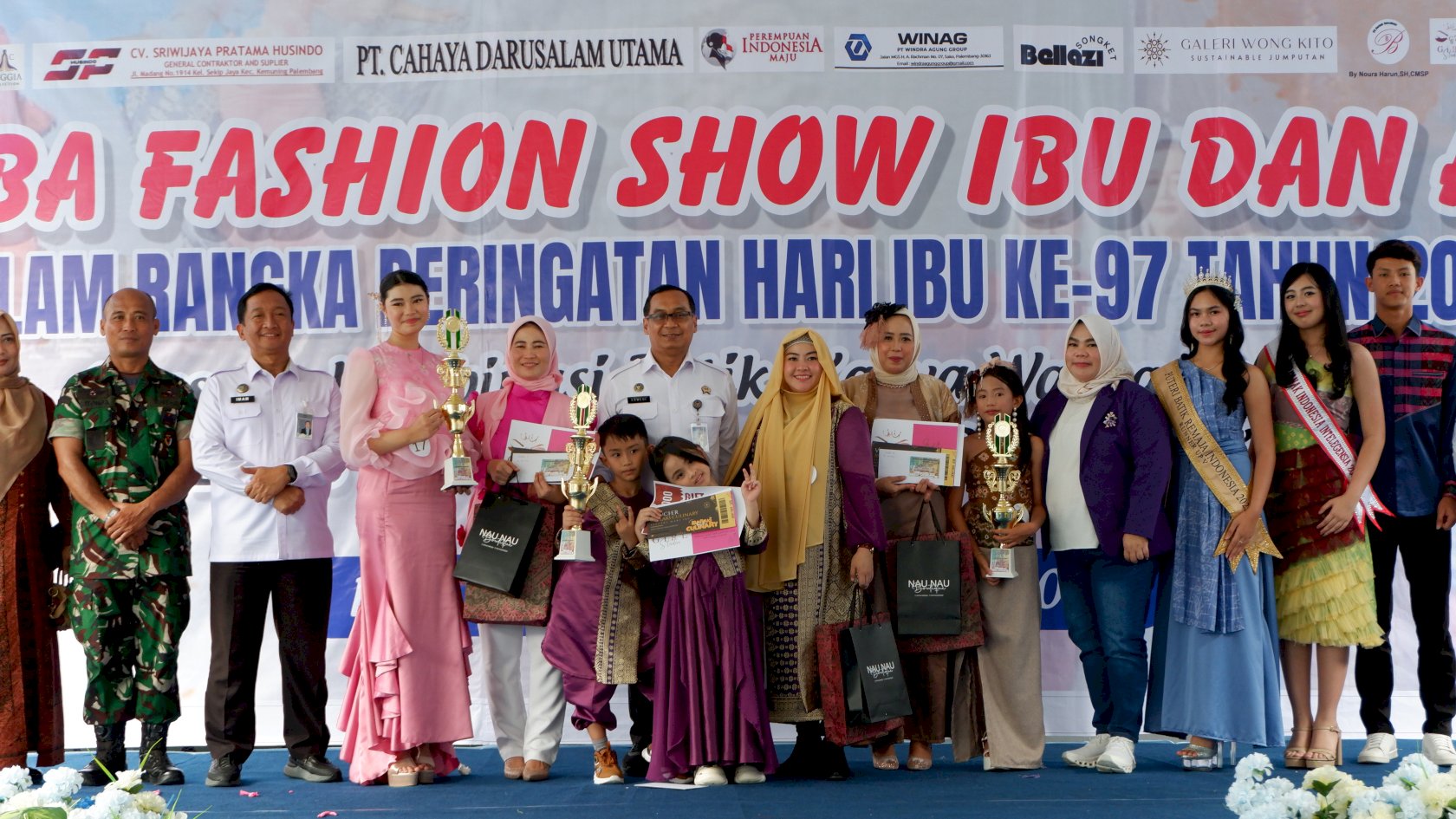 Peringati Hari Ibu Ke-97, Lapas Perempuan Palembang Gelar Fashion Show Ibu dan Anak 