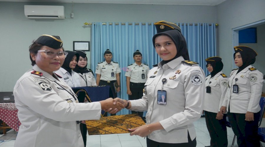 Kenaikan Pangkat Petugas, Kalapas Perempuan Martapura Ajak Jajaran Tingkatkan Loyalitas dan Integritas