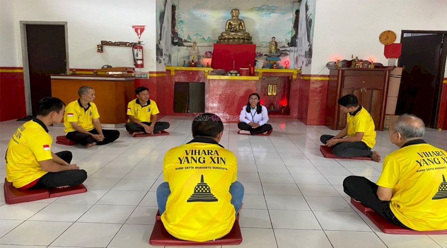Hadirkan Kedamaian Batin, Pembinaan Meditasi dan Paritta Suci Sarana Perbaiki Diri Warga Binaan Buddha Lapas Cibinong