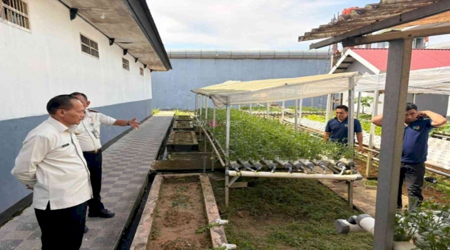 Sambangi Lapas Kendari, Kakanwil Ditjenpas Sultra Tinjau SAE dan Persiapan Panen