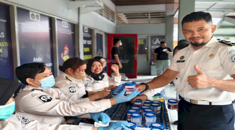 Komitmen Bersama Tanpa Narkoba, Lapas Banjarmasin Gelar Tes Urine