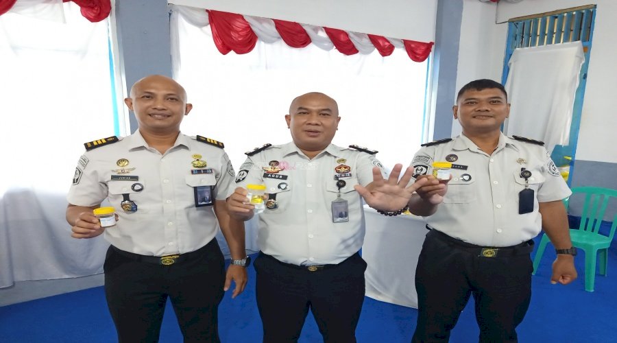 Tes Urine Petugas dan Warga Binaan, Lapas Kotabaru Tegaskan Komitmen Bersih Narkoba