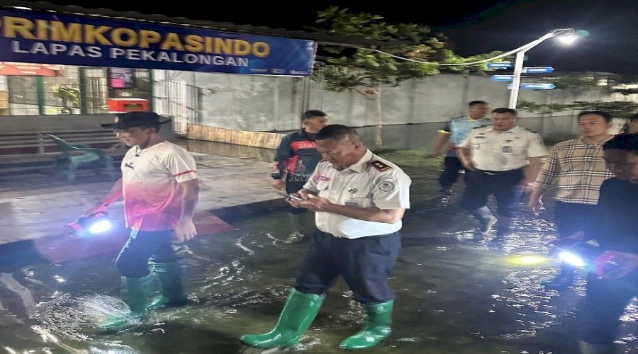 Terdampak Banjir, Kakanwil Ditjenpas Jateng Pastikan Pelayanan di Lapas Pekalongan Tetap Optimal