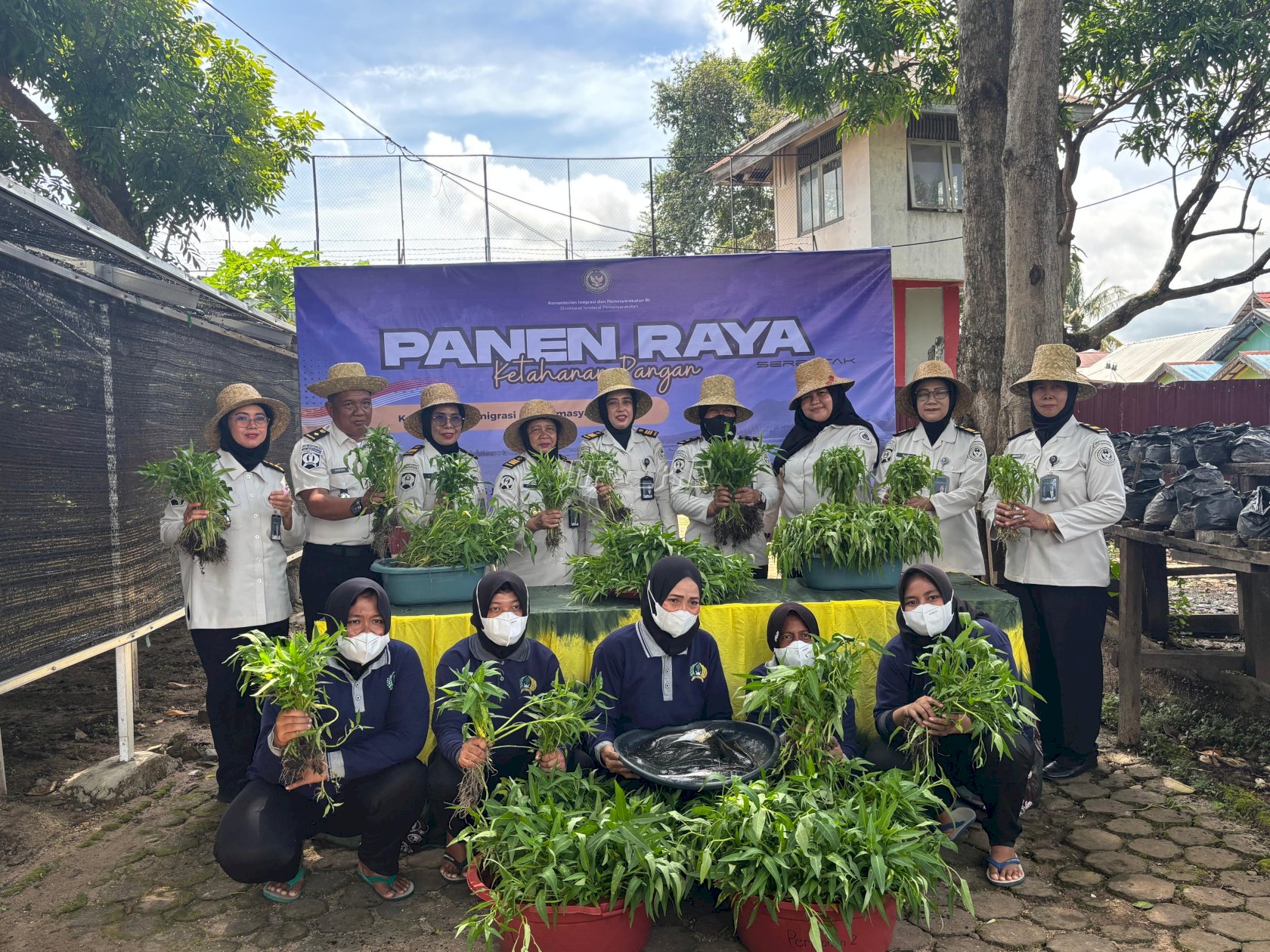 Panen Raya Serentak di Lapas Perempuan Martapura, Warga Binaan Dilibatkan Dukung Ketahanan Pangan