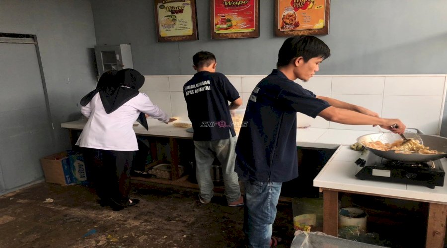 Asah Kemandirian Warga Binaan, Lapas Amuntai Kembangkan Produksi Kerupuk Udang dan Kerupuk Unyil