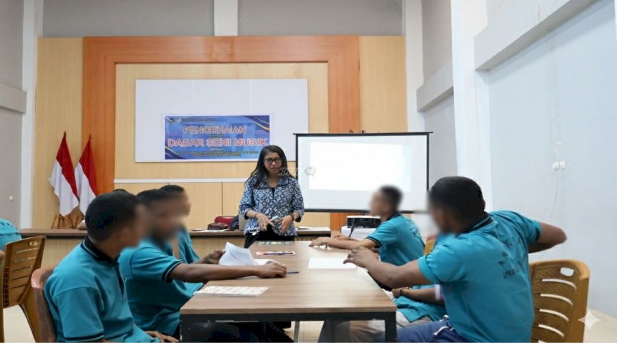 LPKA Ambon Dorong Kreativitas Anak Binaan melalui Pengenalan Dasar Seni Musik