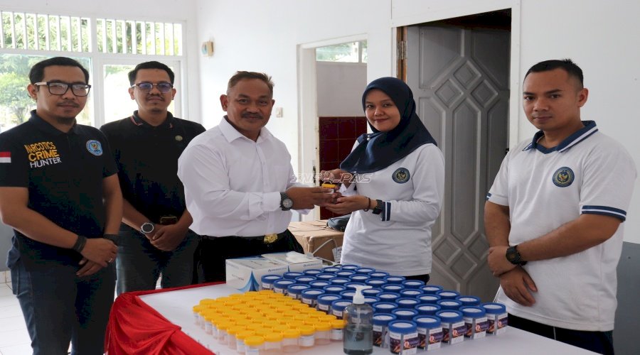 Lapas Tanjung dan BNNK Tabalong Gelar Tes Urine Warga Binaan 