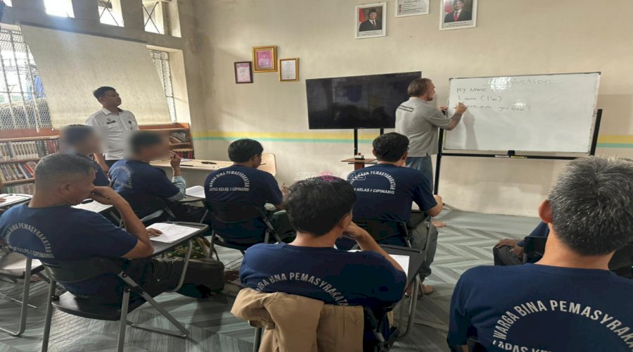 Lapas Kelas I Cipinang Bekali Warga Binaan dengan Kursus Bahasa Inggris Berbasis Praktik