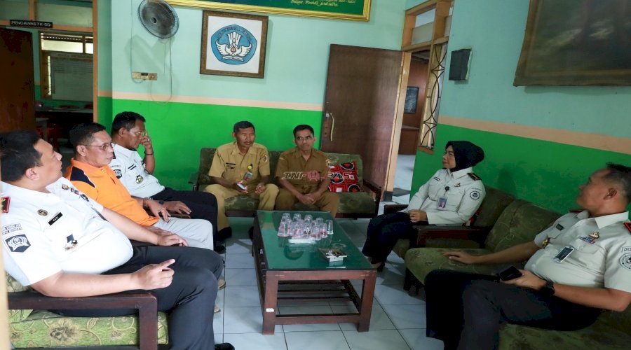 Kakanwil Ditjenpas Jatim Tinjau Lokasi Rencana Pembangunan Bapas Mojokerto