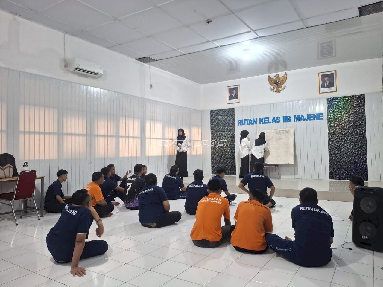Belajar Bahasa Inggris Sambil Bermain, Warga Binaan Rutan Majene Ikuti Kelas Interaktif
