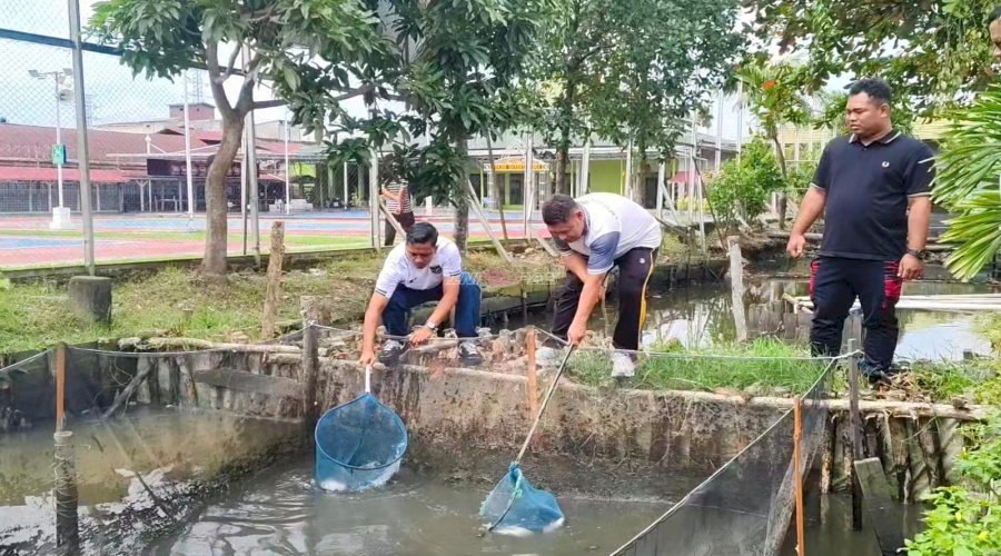 Panen 75 Kg Patin, Lapas Banjarmasin Perkuat Pembinaan Kemandirian Perikanan
