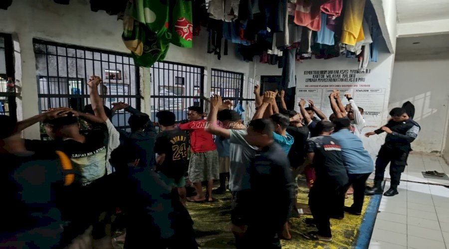 Lapas Piru Laksanakan Penggeledahan Malam, Amankan Sejumlah Barang Terlarang