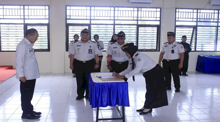 Kakanwil Ditjenpas Sultra Lantik PK Ahli Madya, Tekankan Peran Strategis PK dalam KUHP Baru
