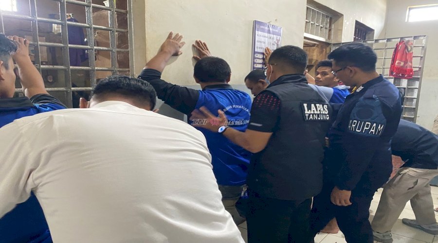 Razia Blok Hunian Wujudkan Lapas Tanjung Bersih dari Barang Terlarang