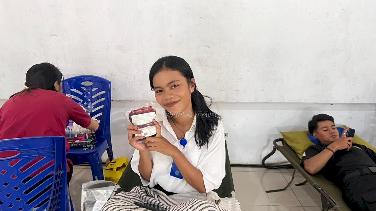 Perkuat Peran Sosial Pemasyarakatan, Lapas Kalabahi Ikuti Donor Darah HUT Ke-80 Persit