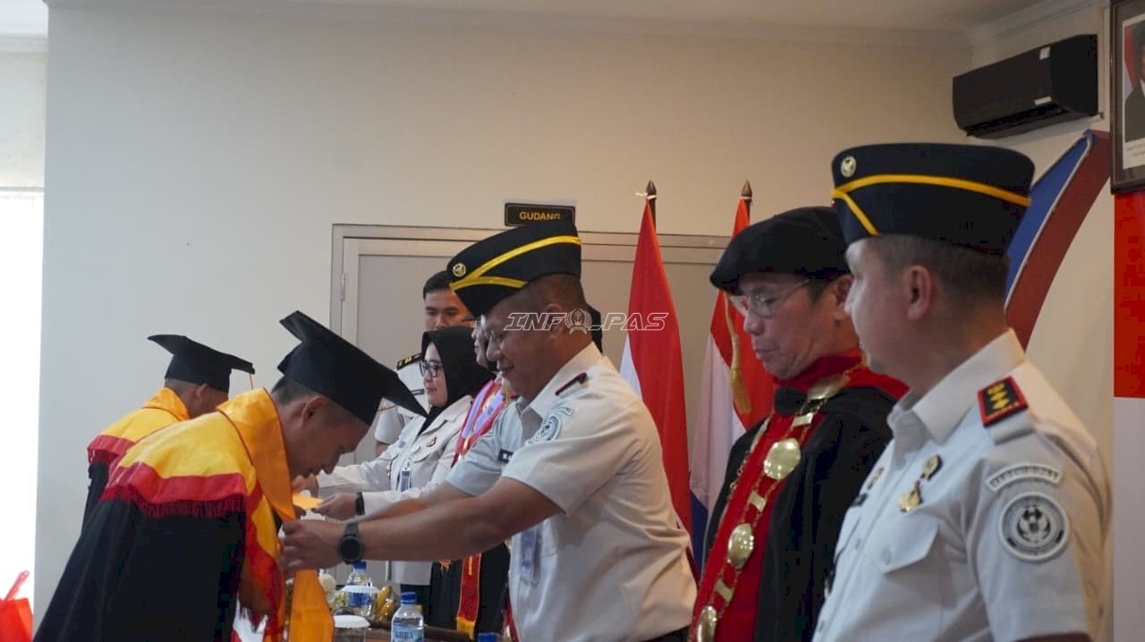 Pembinaan Berbasis Pendidikan, 13 Warga Binaan Lapas Purwokerto Lulus D1 Teologi