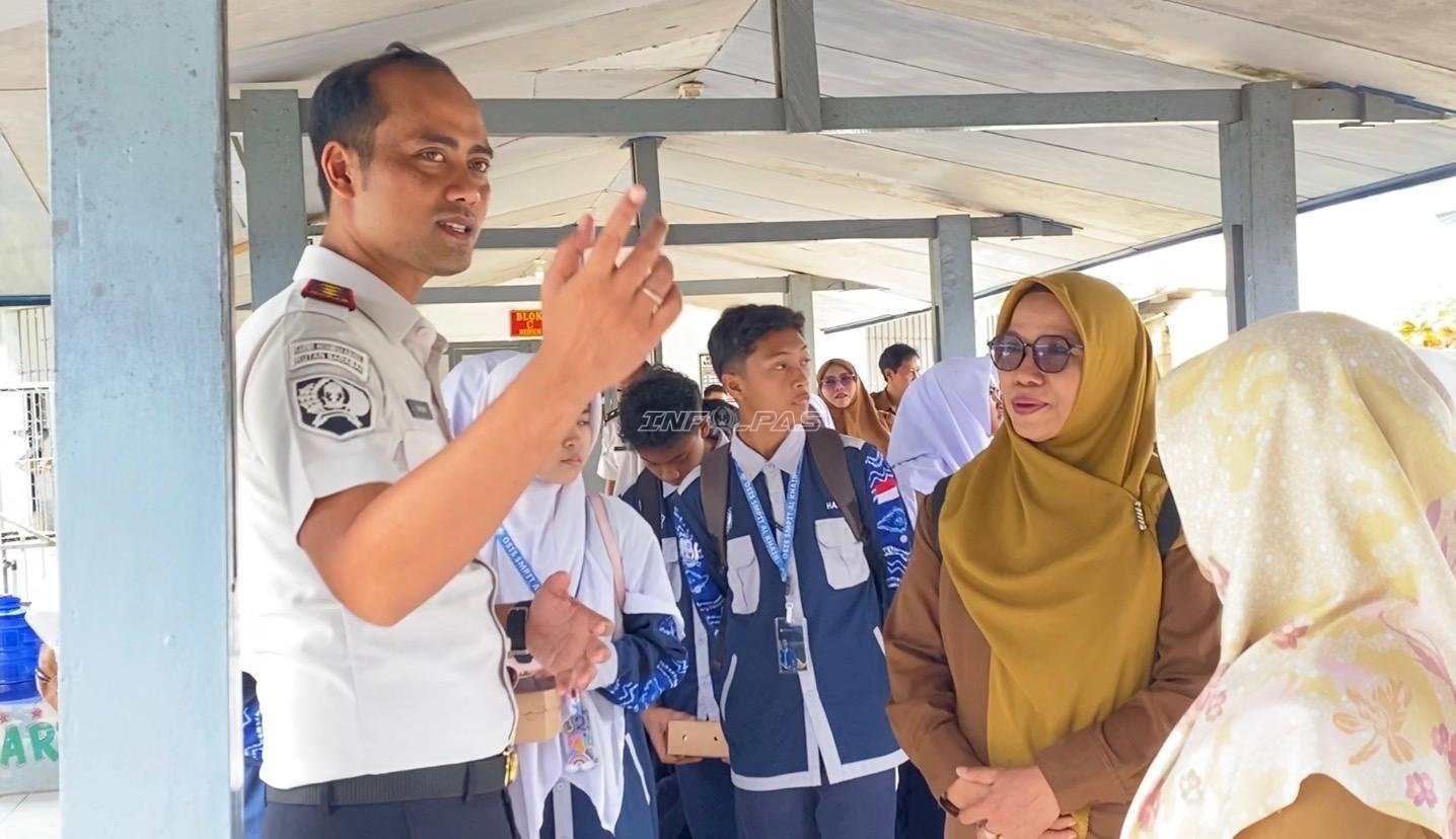Kenalkan Sistem Pemasyarakatan, Rutan Barabai Gelar Wisata Hukum bagi Pelajar SMP
