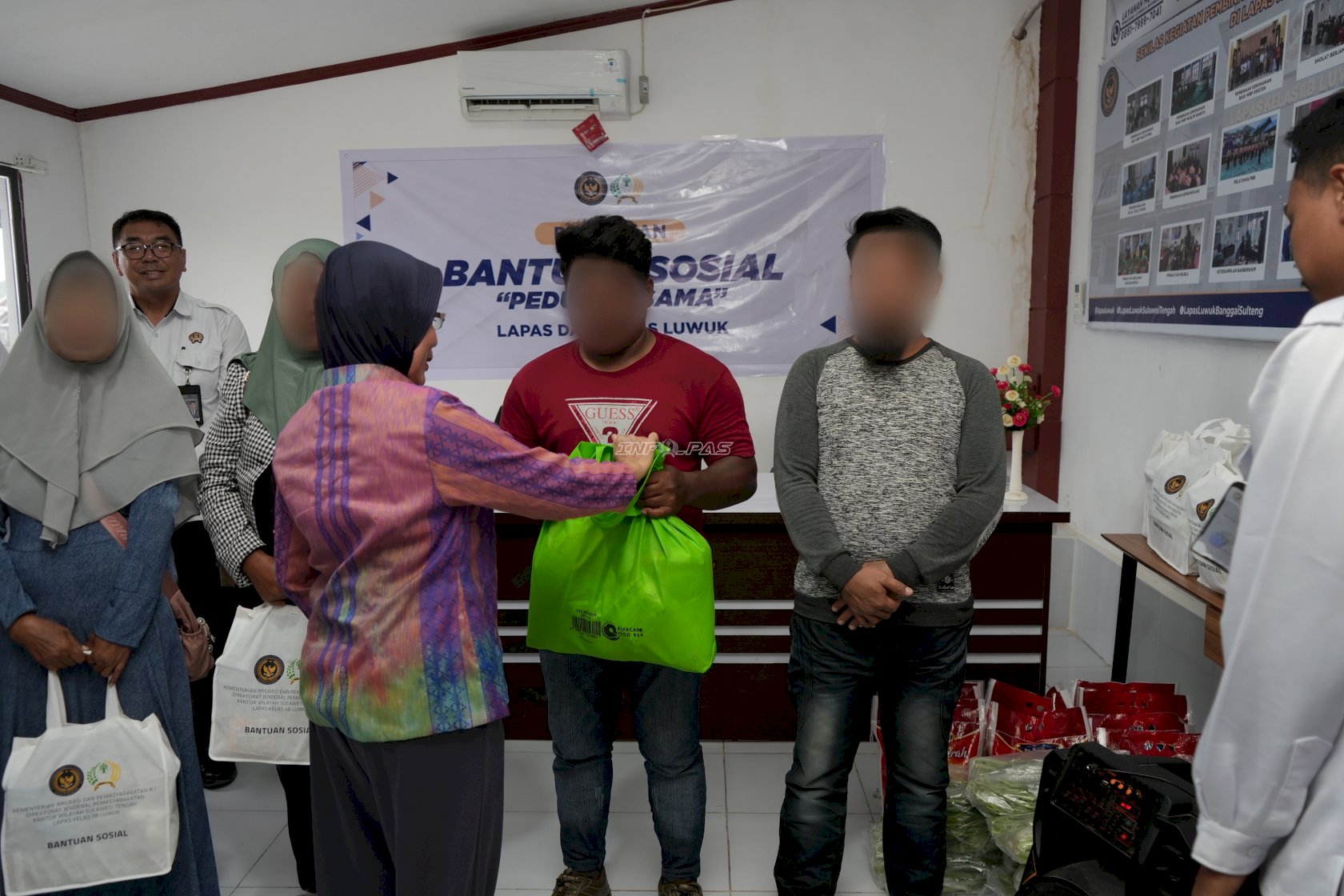 Lapas Luwuk Salurkan Bansos bagi Keluarga Warga Binaan, Perkuat Pembinaan Humanis