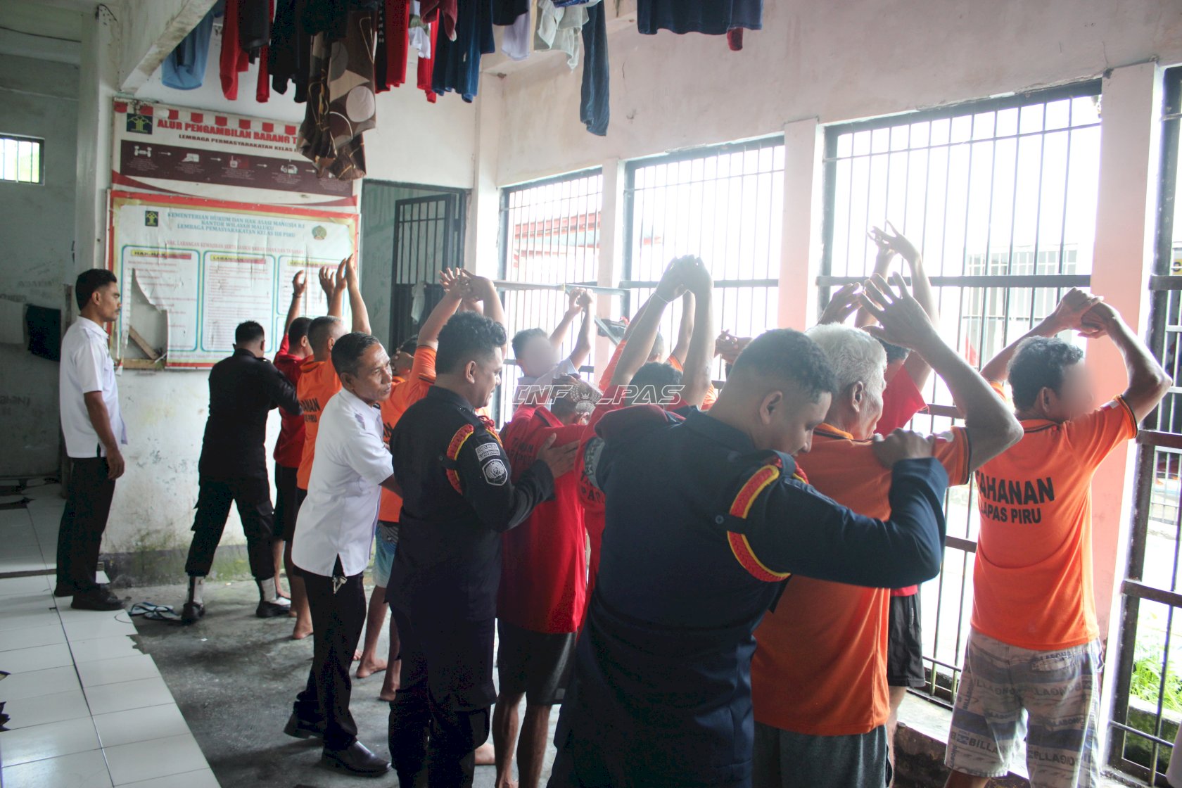 Lapas Piru Gencarkan Penggeledahan Blok Hunian, Tegaskan Komitmen Berantas Halinar