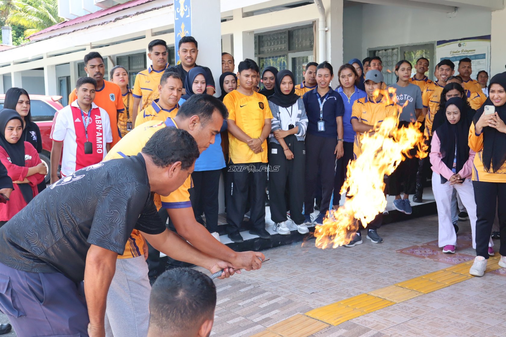 Lapas Ambon Gandeng Damkar Gelar Sosialisasi dan Simulasi Penanganan Kebakaran