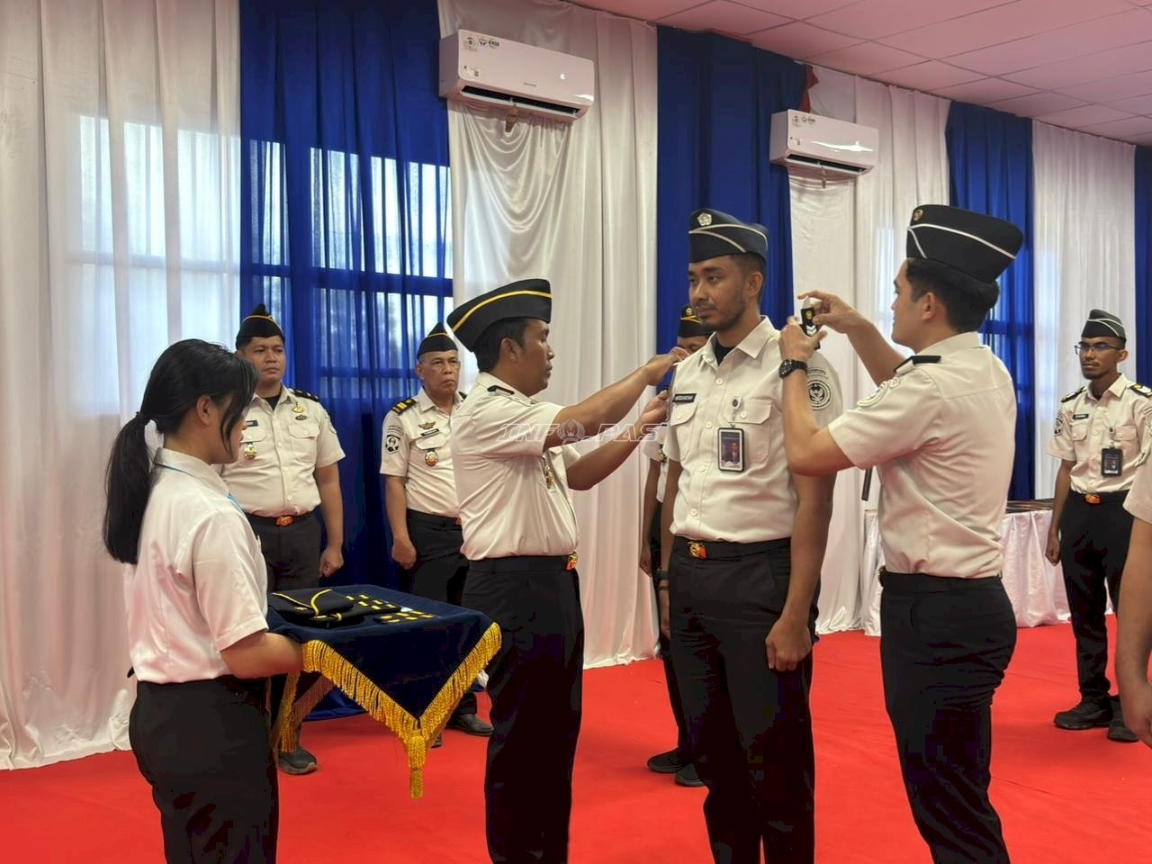 Tiga Petugas Terima Kenaikan Pangkat, Lapas Batulicin Dorong Peningkatan Kompetensi dan Dedikasi