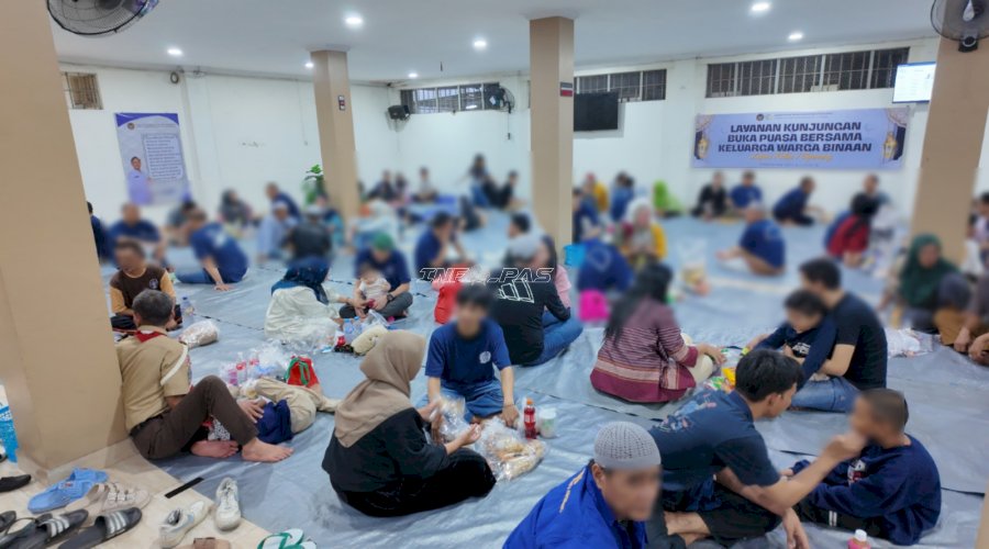 Hangatnya Ramadan di Lapas Kelas I Cipinang, Warga Binaan Buka Puasa bersama Keluarga