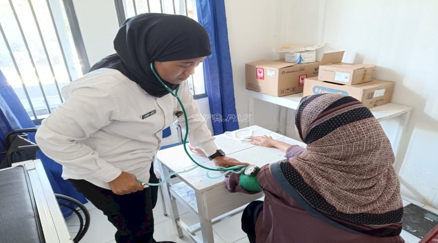 Semarak Ramadan, Lapas Wahai Berikan Pemeriksaan Kesehatan Gratis bagi Pengunjung