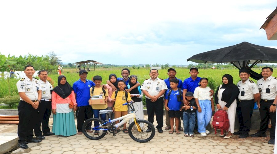 Lapas Banyuwangi Salurkan Perlengkapan Sekolah dan Sepeda untuk Anak Warga Binaan 