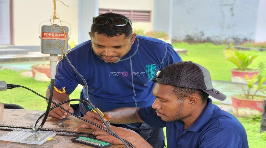 Lapas Tual Kembangkan Produk Unggulan Ikat Pinggang Kayu Arang