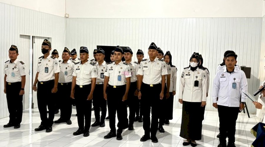 Sembilan Petugas Rutan Majene Resmi Sandang Pangkat Setingkat Lebih Tinggi