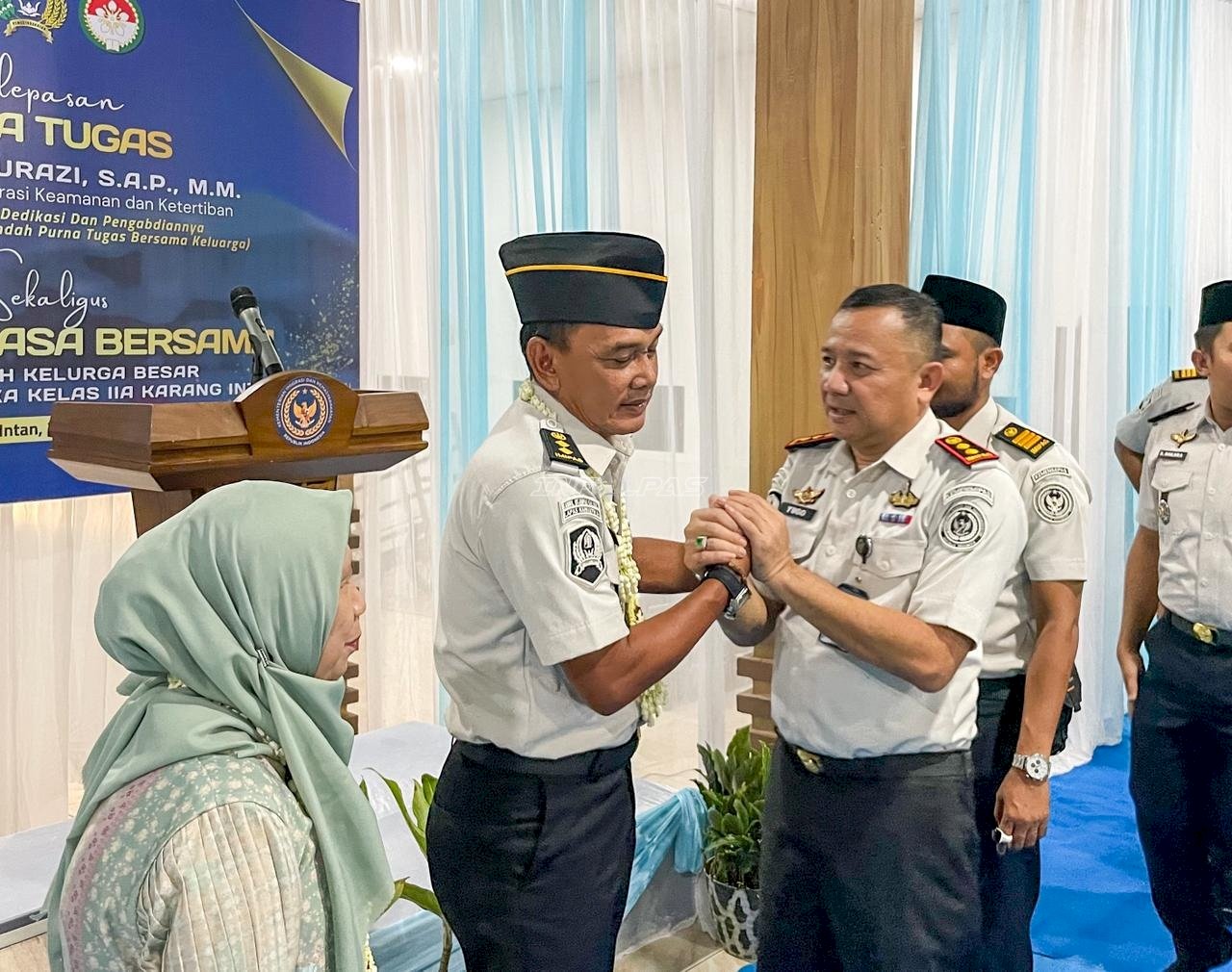 Haru Warnai Pelepasan Purnatugas Kasi Administrasi Kamtib Lapas Narkotika Karang Intan