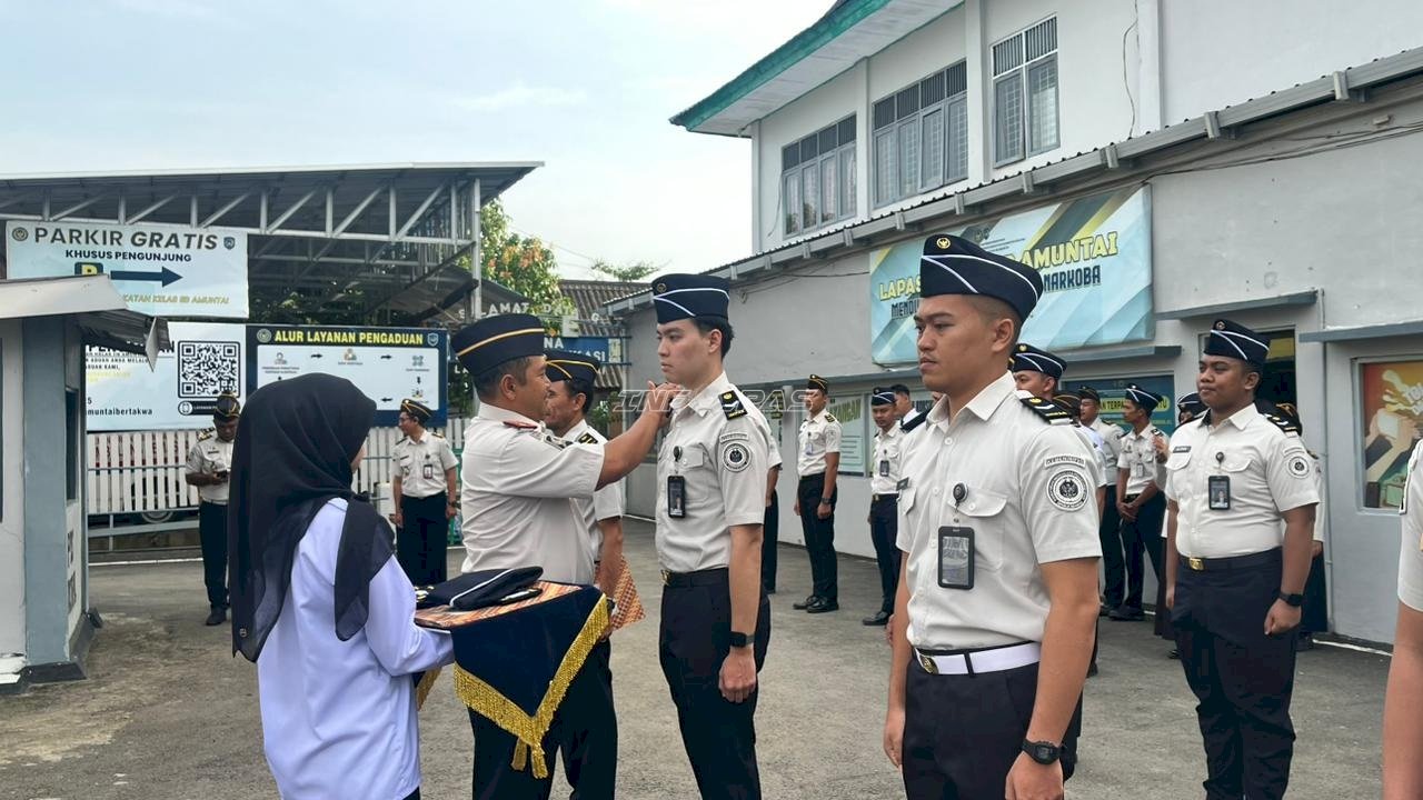 Delapan Pegawai Naik Pangkat, Kalapas Amuntai Tekankan Tanggung Jawab