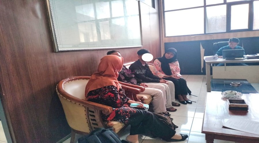 Pastikan Hak Anak Terpenuhi, PK Bapas Klaten Lakukan Pendampingan di Polres Klaten