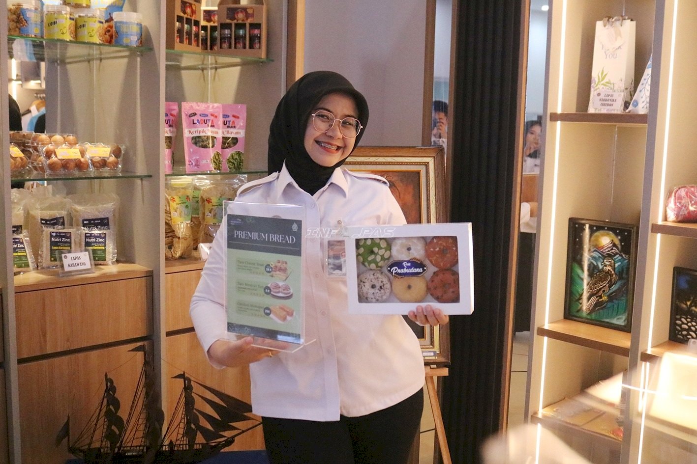 Karya Warga Binaan Lapas Cibinong Tampil di Galeri Kanim Bogor yang Diresmikan Menimipas