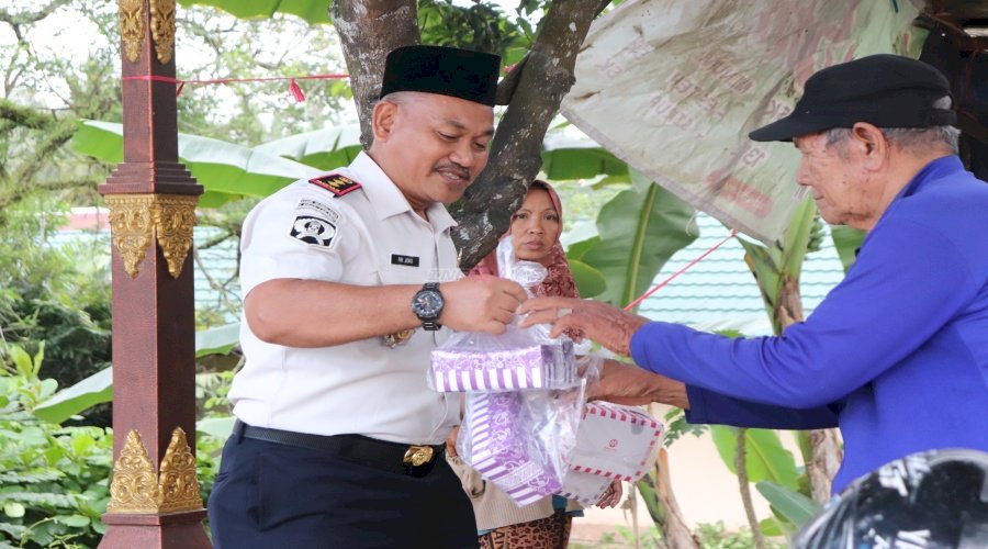 Ramadan Berkah, Lapas Tanjung Bagikan Takjil Gratis kepada Masyarakat