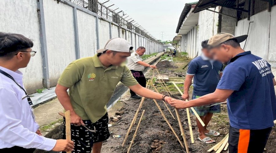 Produktif di Balik Tembok, Warga Binaan Lapas Banjarmasin Buat Lanjaran Kacang Panjang di Branggang