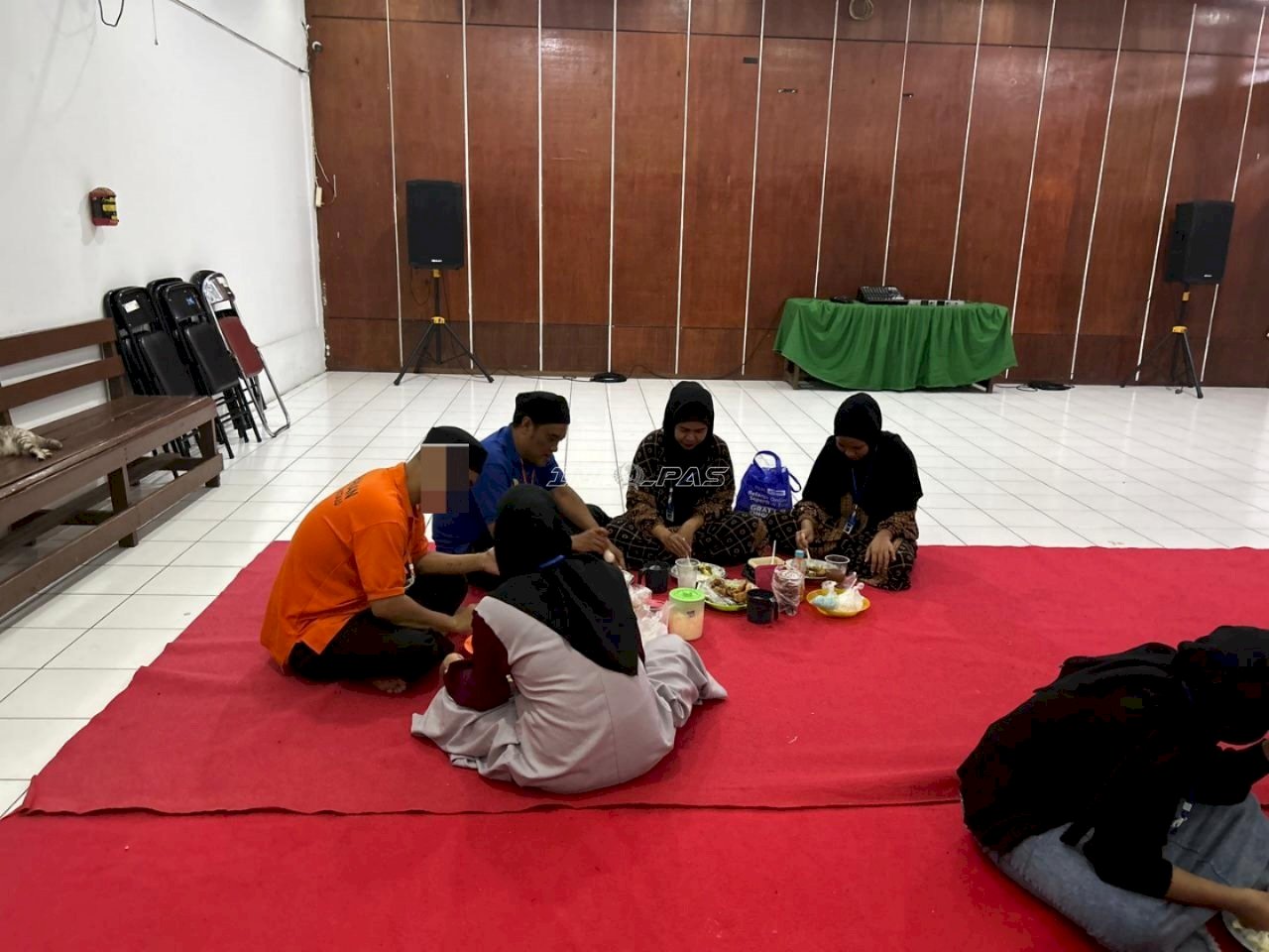 Hangatnya Ramadan di Balik Jeruji, Warga Binaan Rutan Rantau Buka Puasa bersama Keluarga
